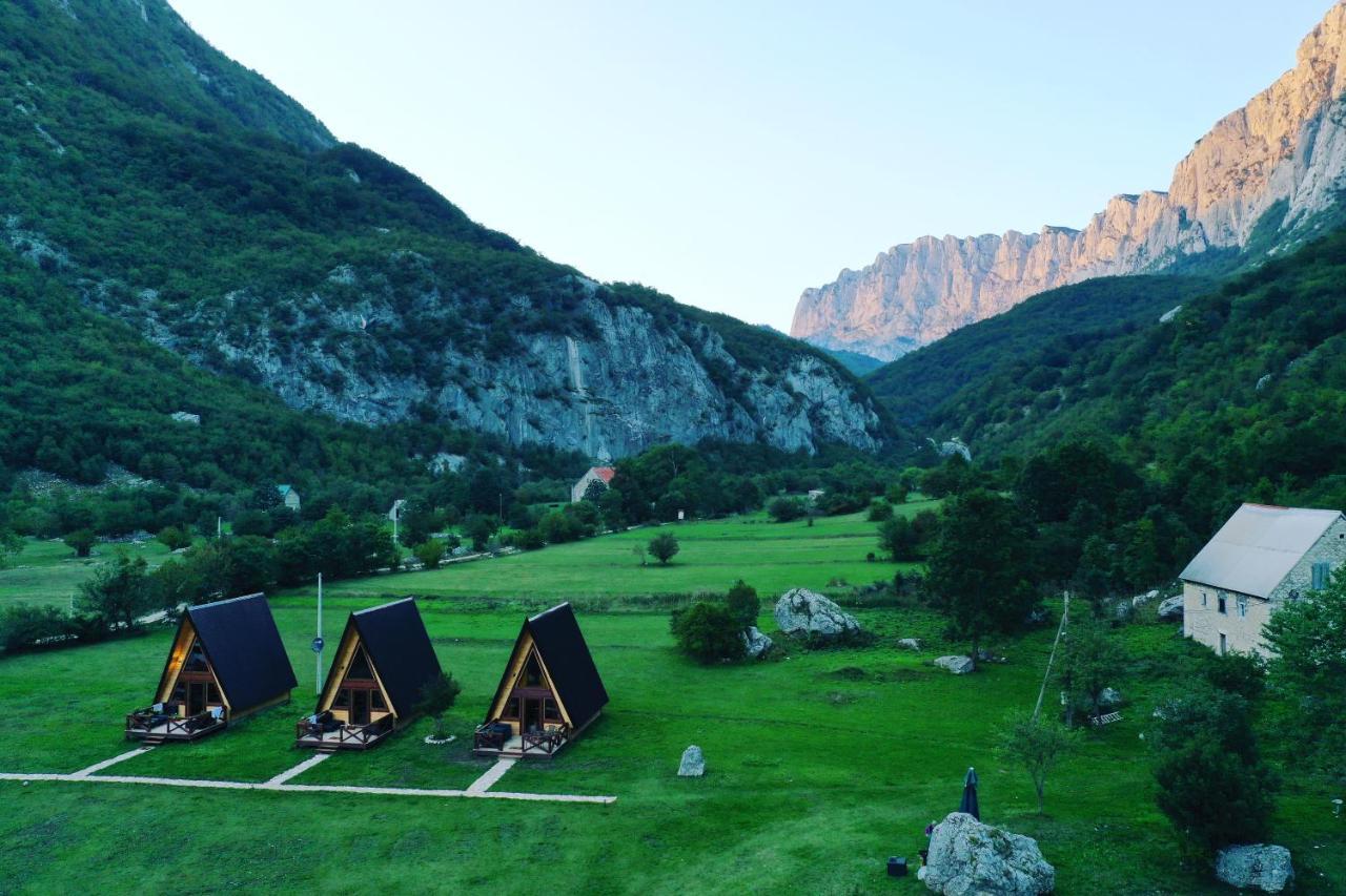 Etno Apartmani Komarnica Savnik Bagian luar foto