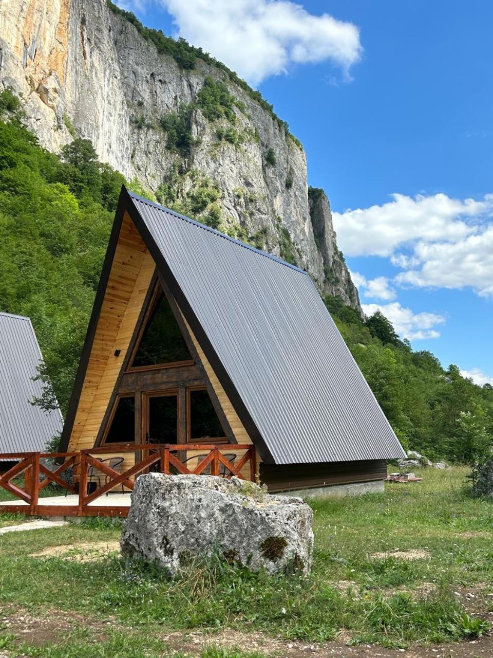 Etno Apartmani Komarnica Savnik Bagian luar foto